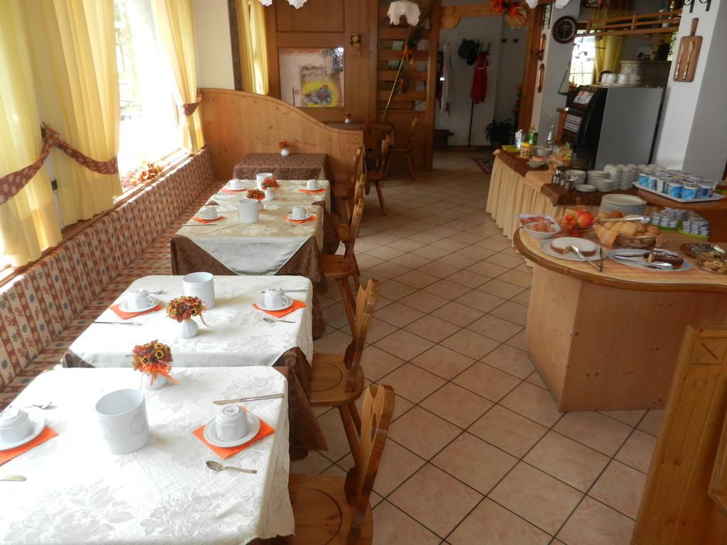 Maffei Hotell Pinzolo Exteriör bild
