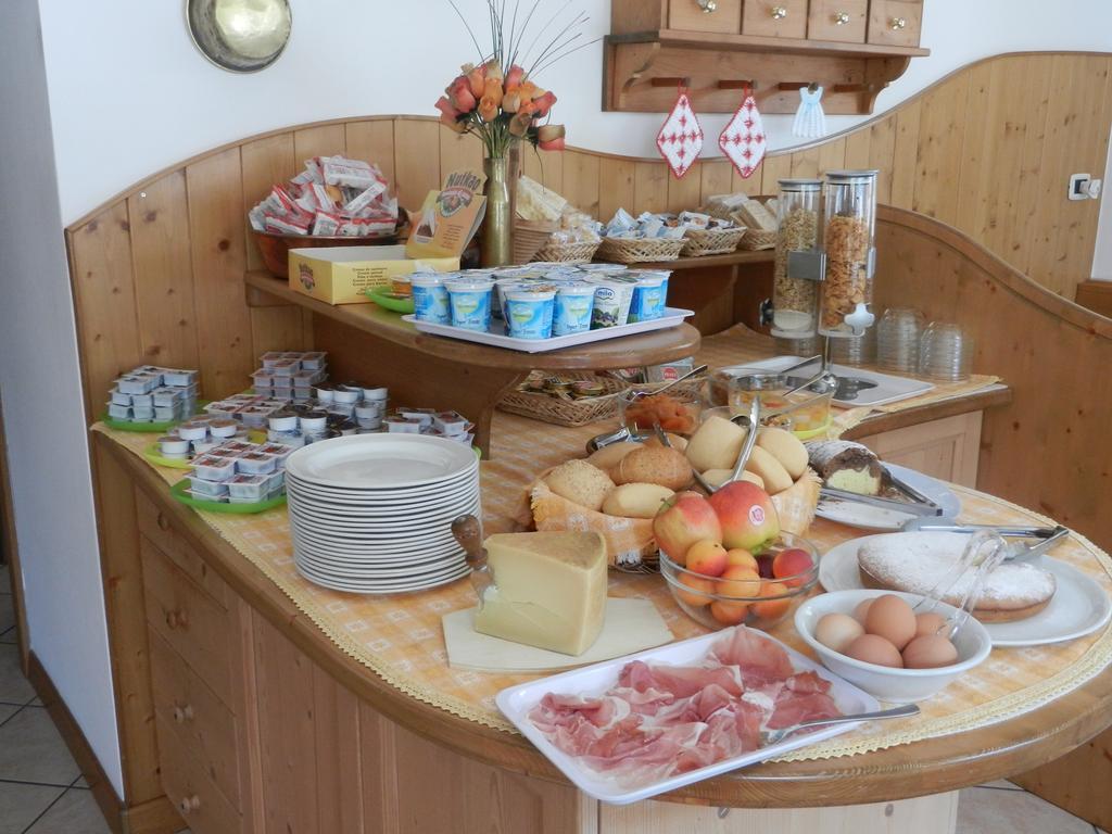 Maffei Hotell Pinzolo Exteriör bild