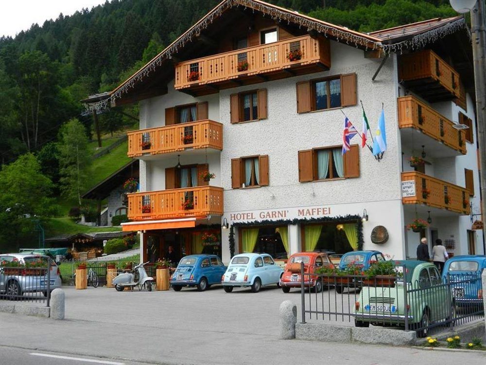Maffei Hotell Pinzolo Exteriör bild