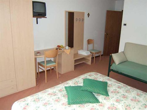 Maffei Hotell Pinzolo Exteriör bild