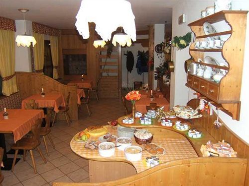 Maffei Hotell Pinzolo Exteriör bild