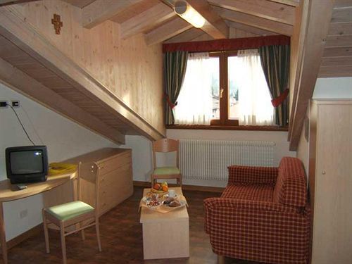 Maffei Hotell Pinzolo Exteriör bild